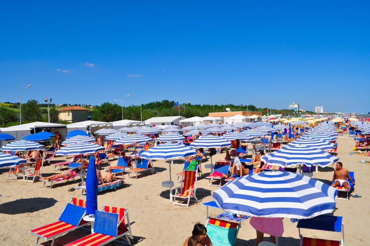 Camping Blu Fantasy Senigallia Ngoại thất bức ảnh